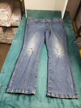 Mossimo Jeans Size 18 Women Blue Stretch Pants Denim Mid Rise Skinny Bootcut